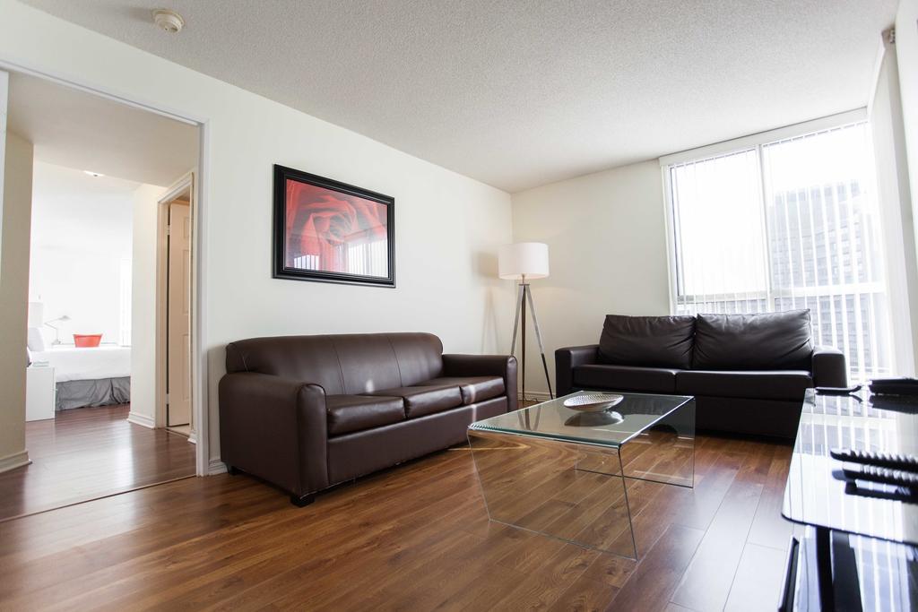 Canada Suites On Bay, Established 1998 Toronto Kültér fotó