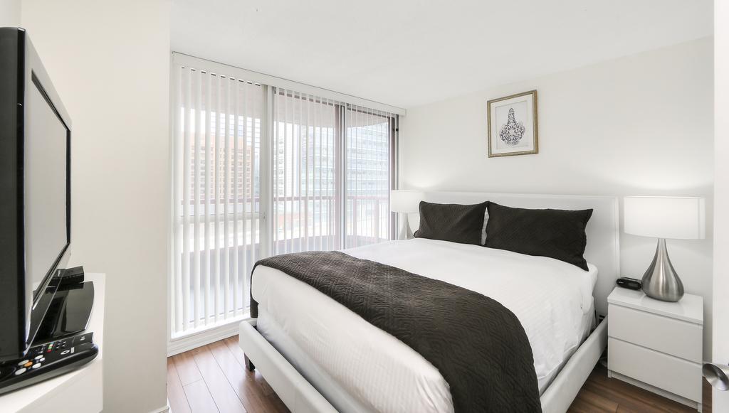 Canada Suites On Bay, Established 1998 Toronto Kültér fotó